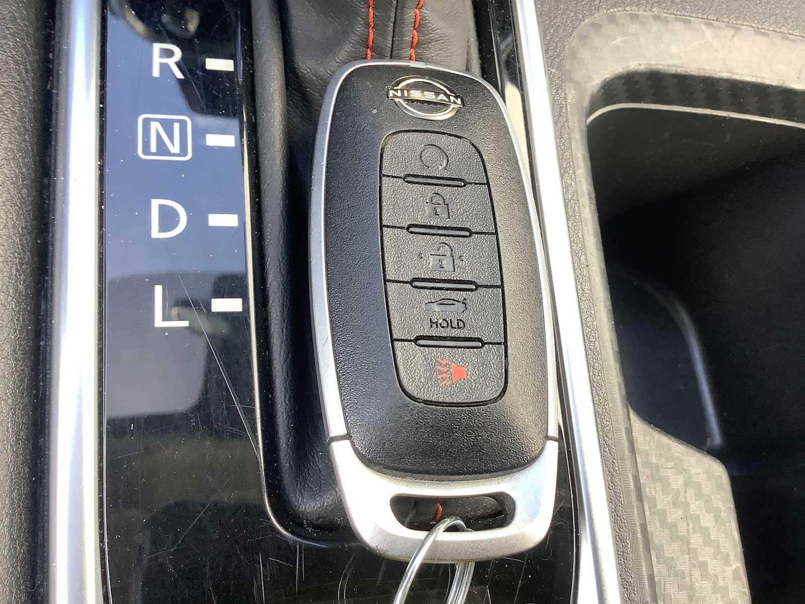 Used 2025 Nissan Sentra SR FWD image 19