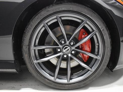 Certified 2024 Nissan Z Performance w/ Floor Mat Package image 11