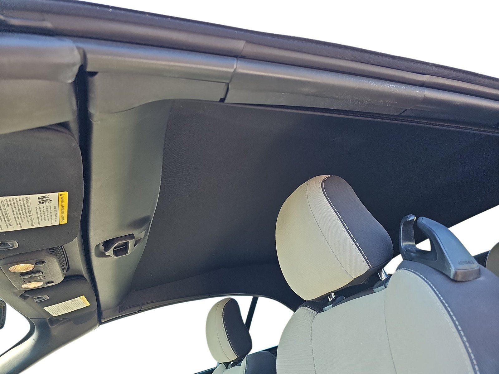 Used 2019 Ford Mustang Convertible RWD image 25