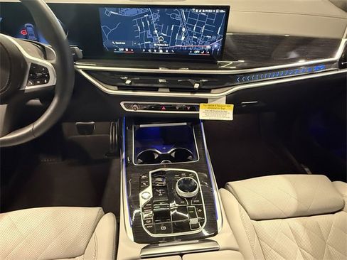Used 2026 BMW X7 xDrive40i w/ M Sport Package image 14