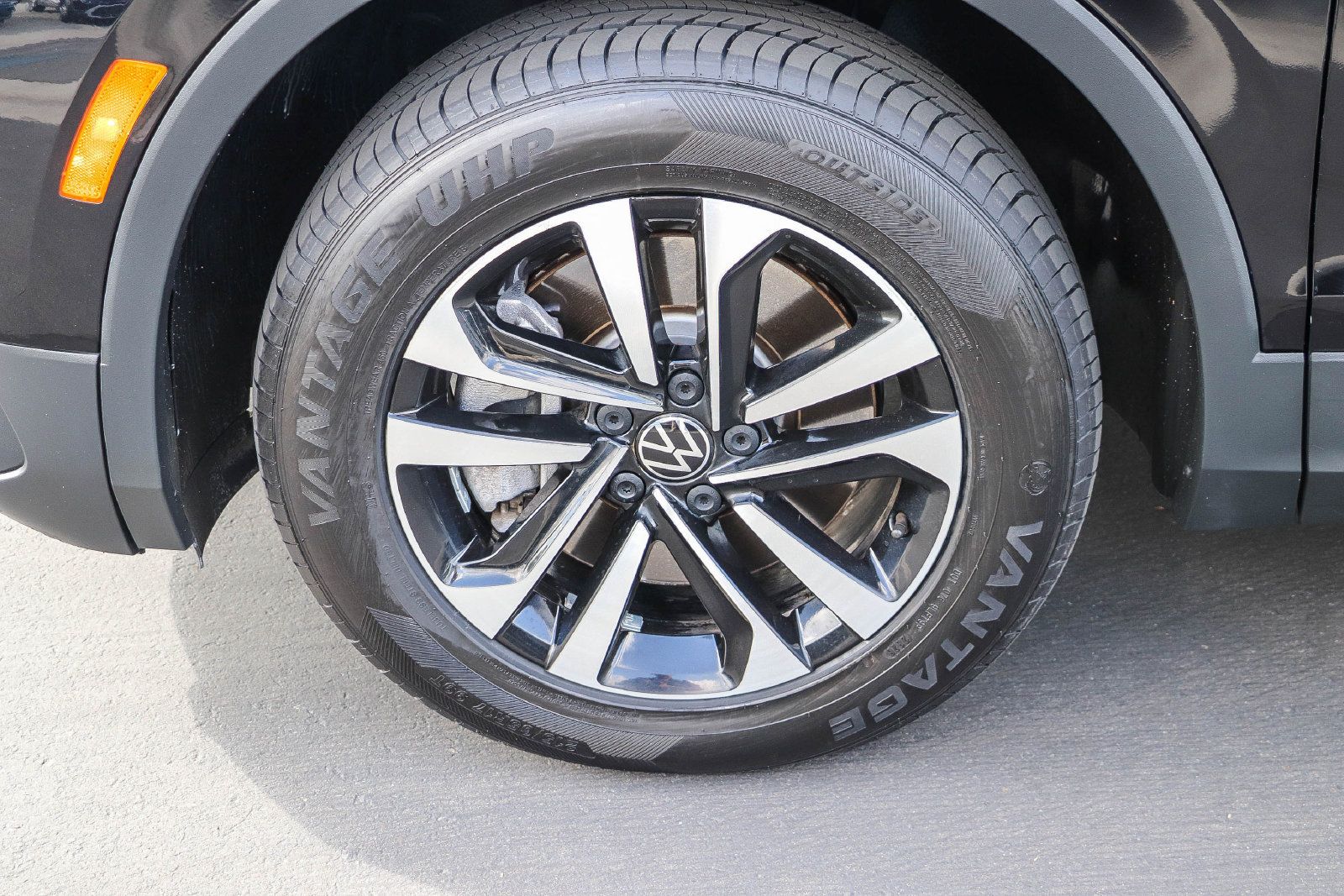 Used 2022 Volkswagen Tiguan S FWD image 11