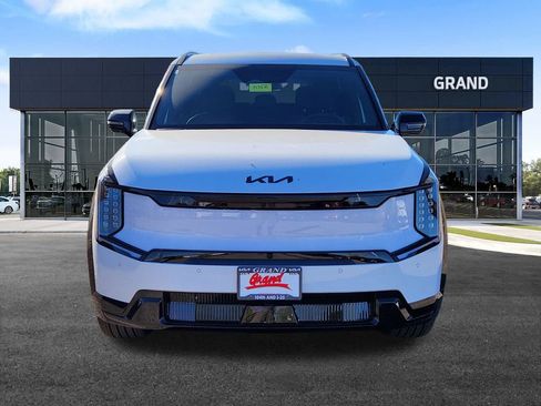 New 2026 Kia EV9 Land image 3