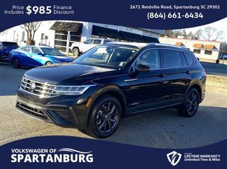 Used 2023 Volkswagen Tiguan SE video 3