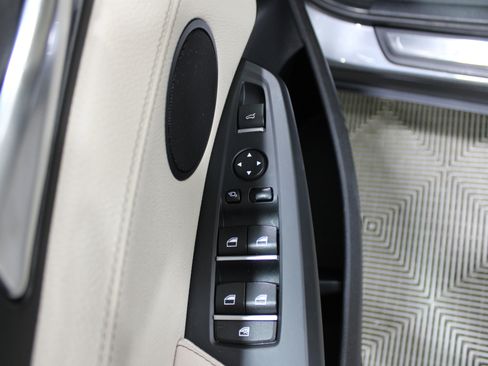 Used 2016 BMW X3 sDrive28i image 7