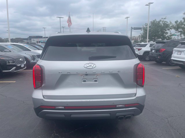 Used 2024 Hyundai Palisade SEL FWD image 3