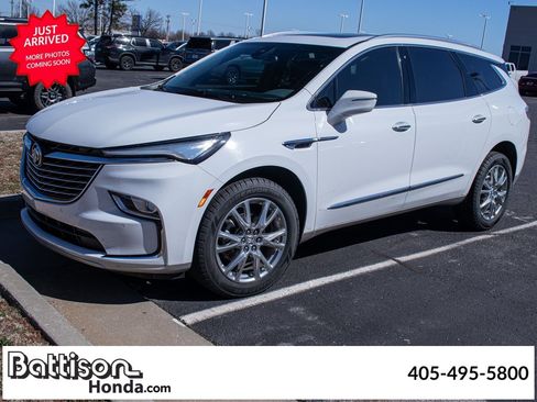 Used 2023 Buick Enclave Essence w/ Experience Buick Package image 1