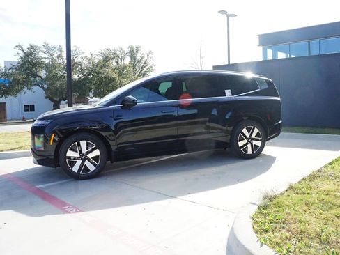 New 2026 Hyundai Ioniq 9 SEL image 4