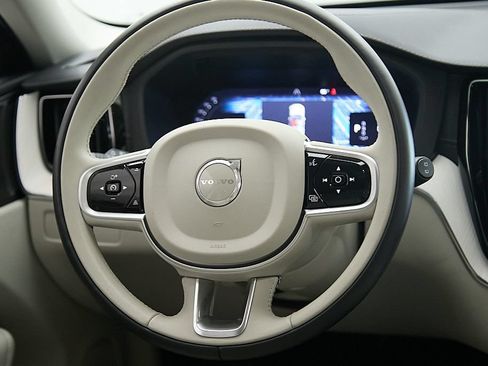 Certified 2026 Volvo XC60 B5 Ultra AWD/4WD image 28