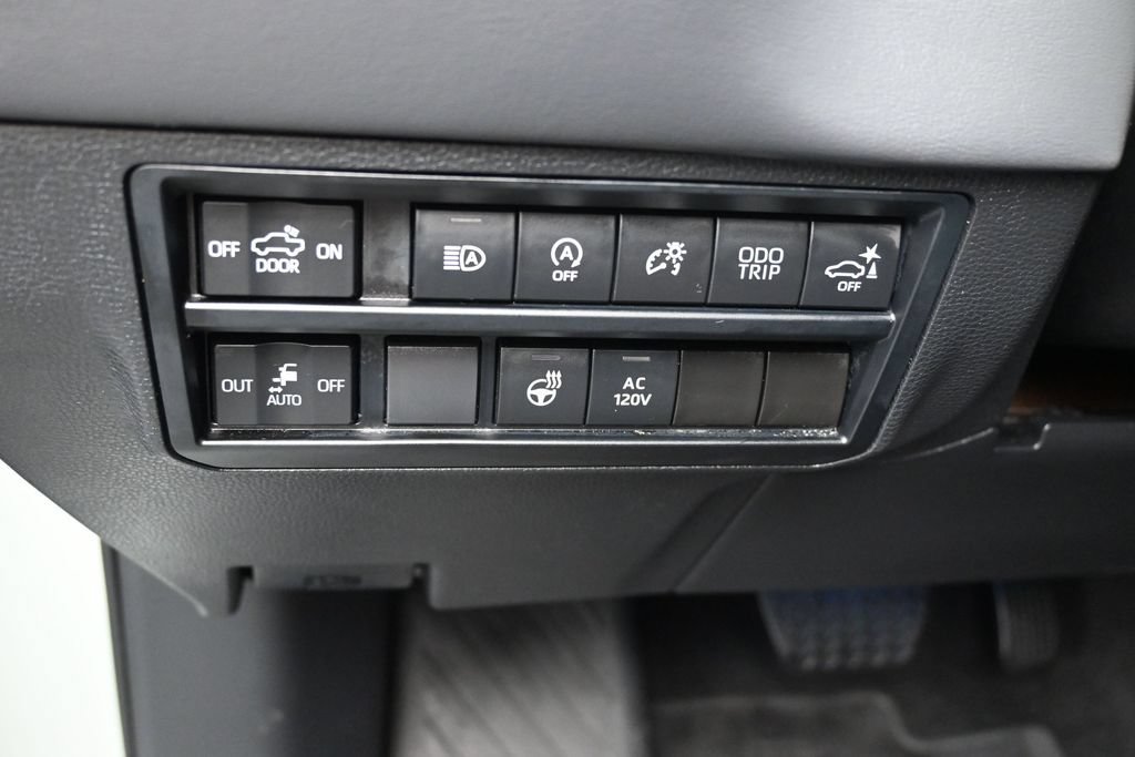 Used 2024 Toyota Tundra Platinum AWD/4WD image 20