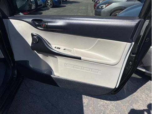 Used 2013 Scion iQ FWD image 14