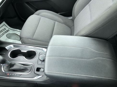 Used 2023 Chevrolet Traverse LT w/ LPO, Floor Liner Package AWD/4WD image 27