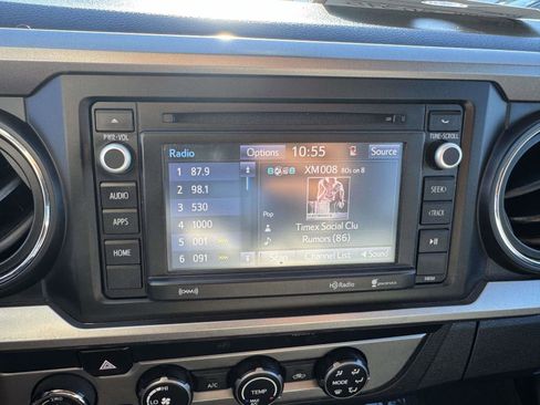 Used 2019 Toyota Tacoma SR5 image 32