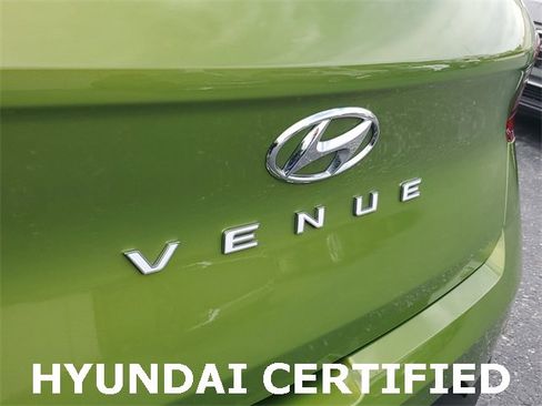 Certified 2023 Hyundai Venue SEL image 7