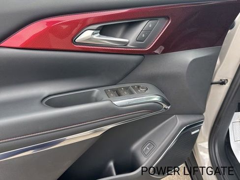 New 2026 Chevrolet Traverse Z71 w/ Enhanced Driving Package AWD/4WD image 12
