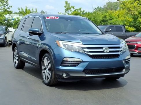 Used 2016 Honda Pilot Touring image 3