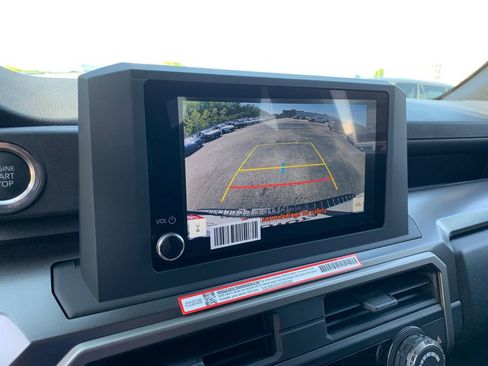 New 2026 Toyota 4Runner SR5 AWD/4WD image 22