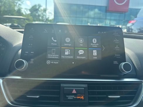 Used 2019 Honda Accord Sport image 16