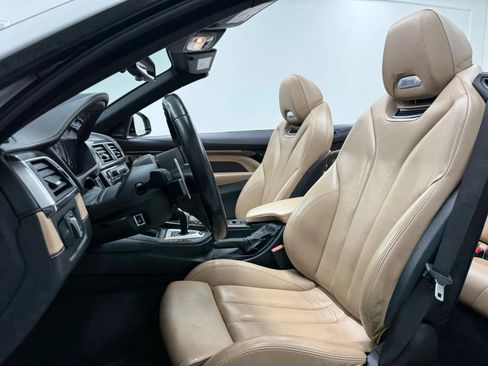Used 2016 BMW M4 Convertible RWD image 15
