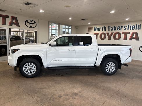 New 2026 Toyota Tacoma SR5 image 7