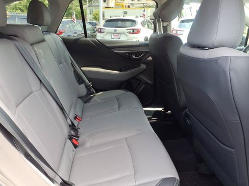 Used 2020 Subaru Outback Limited AWD/4WD image 10