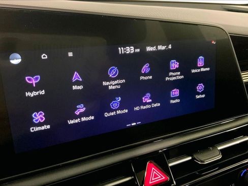 New 2026 Kia Niro SX Touring image 6