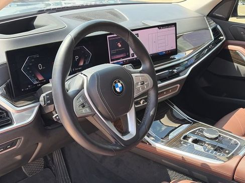 Used 2024 BMW X7 xDrive40i AWD/4WD image 15
