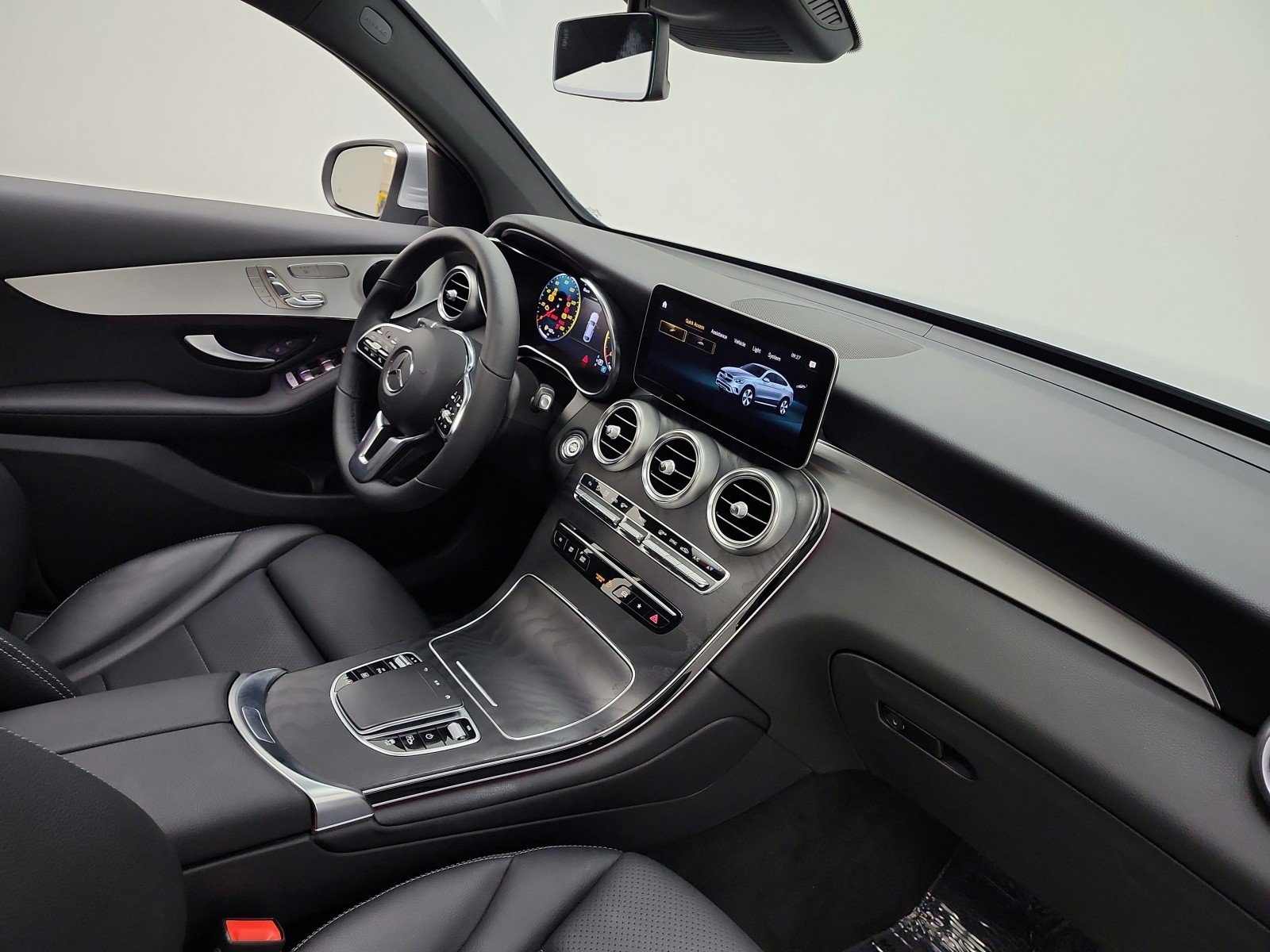 Certified 2023 Mercedes-Benz GLC 300 4MATIC Coupe image 19