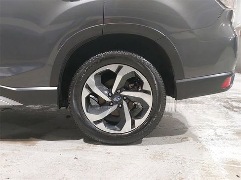 Used 2022 Subaru Forester Touring image 33