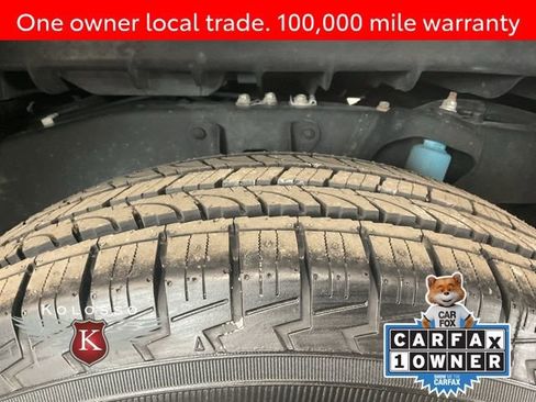 Used 2022 Toyota Tacoma TRD Off-Road w/ Black Out Package (TMS) image 8