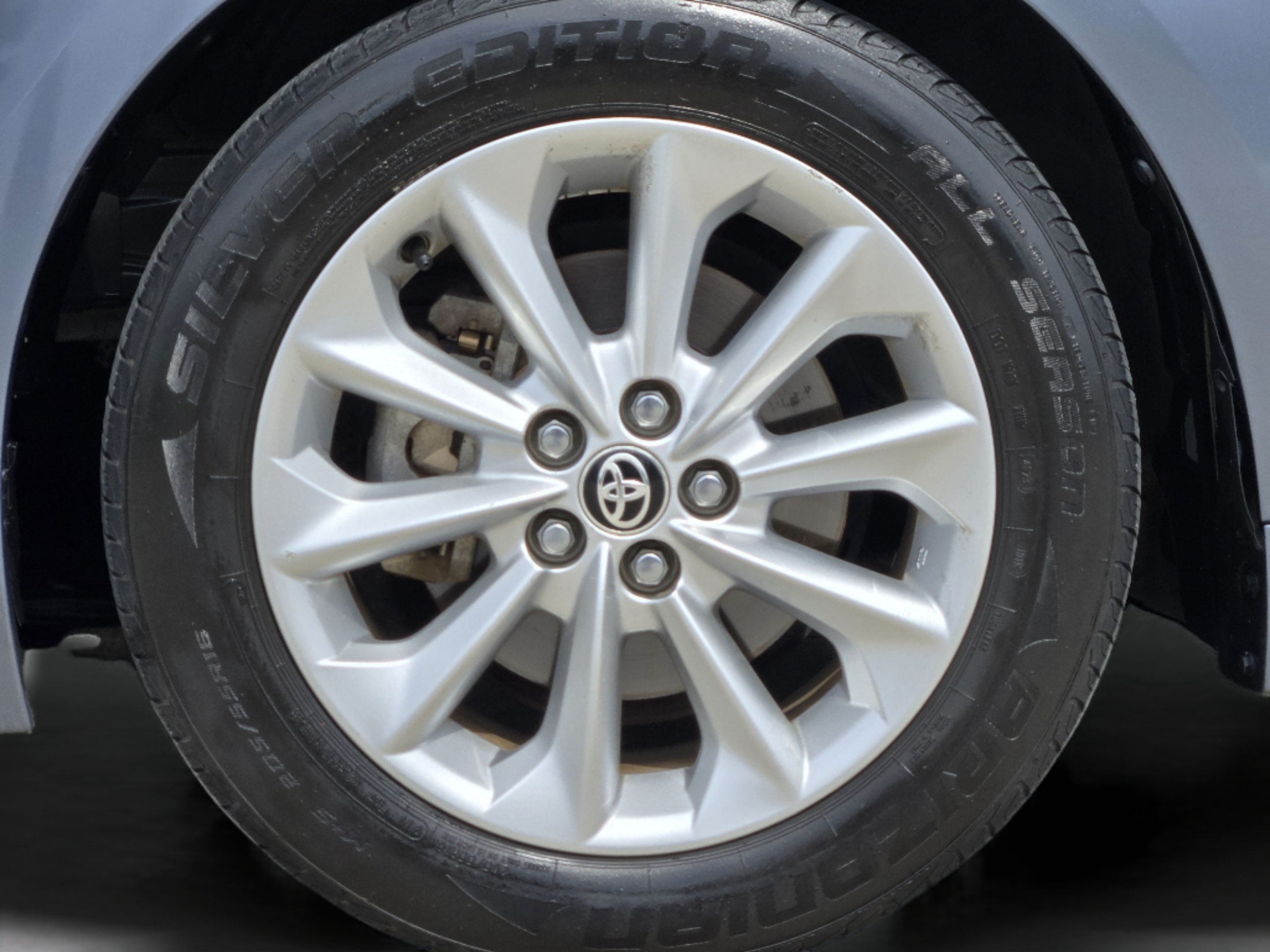 Used 2020 Toyota Corolla XLE FWD image 35