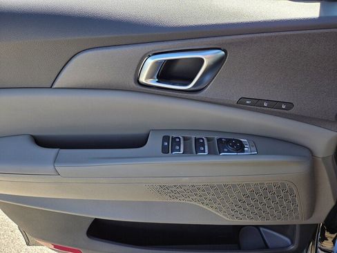 New 2026 Kia Carnival SX FWD image 11