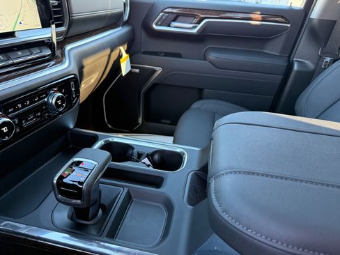 New 2026 GMC Sierra 1500 Elevation w/ Elevation Premium Package AWD/4WD image 31