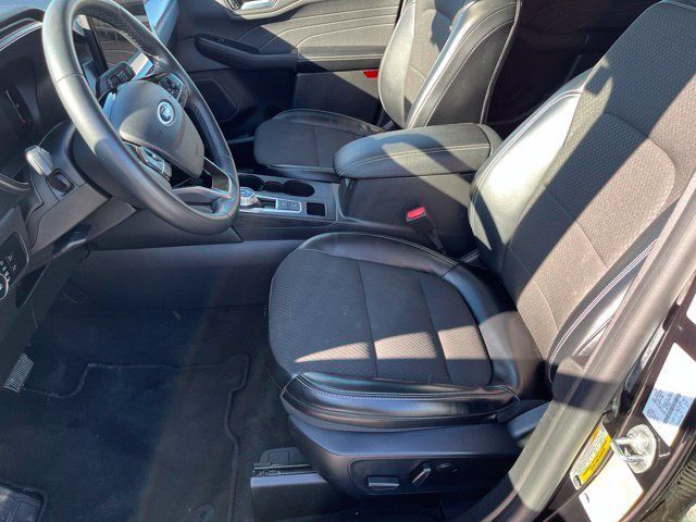 Used 2024 Ford Escape SE FWD image 8