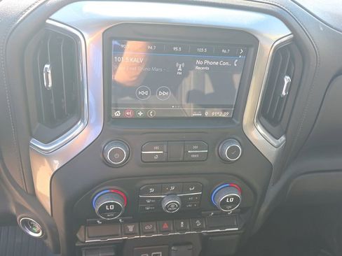 Used 2023 Chevrolet Silverado 2500 LT w/ Convenience Package image 17