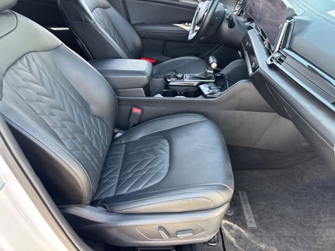 Certified 2024 Kia Sportage X-Pro Prestige AWD/4WD image 9