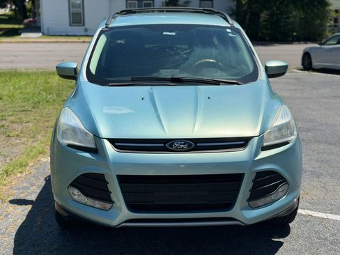 Used 2013 Ford Escape SE FWD image 2