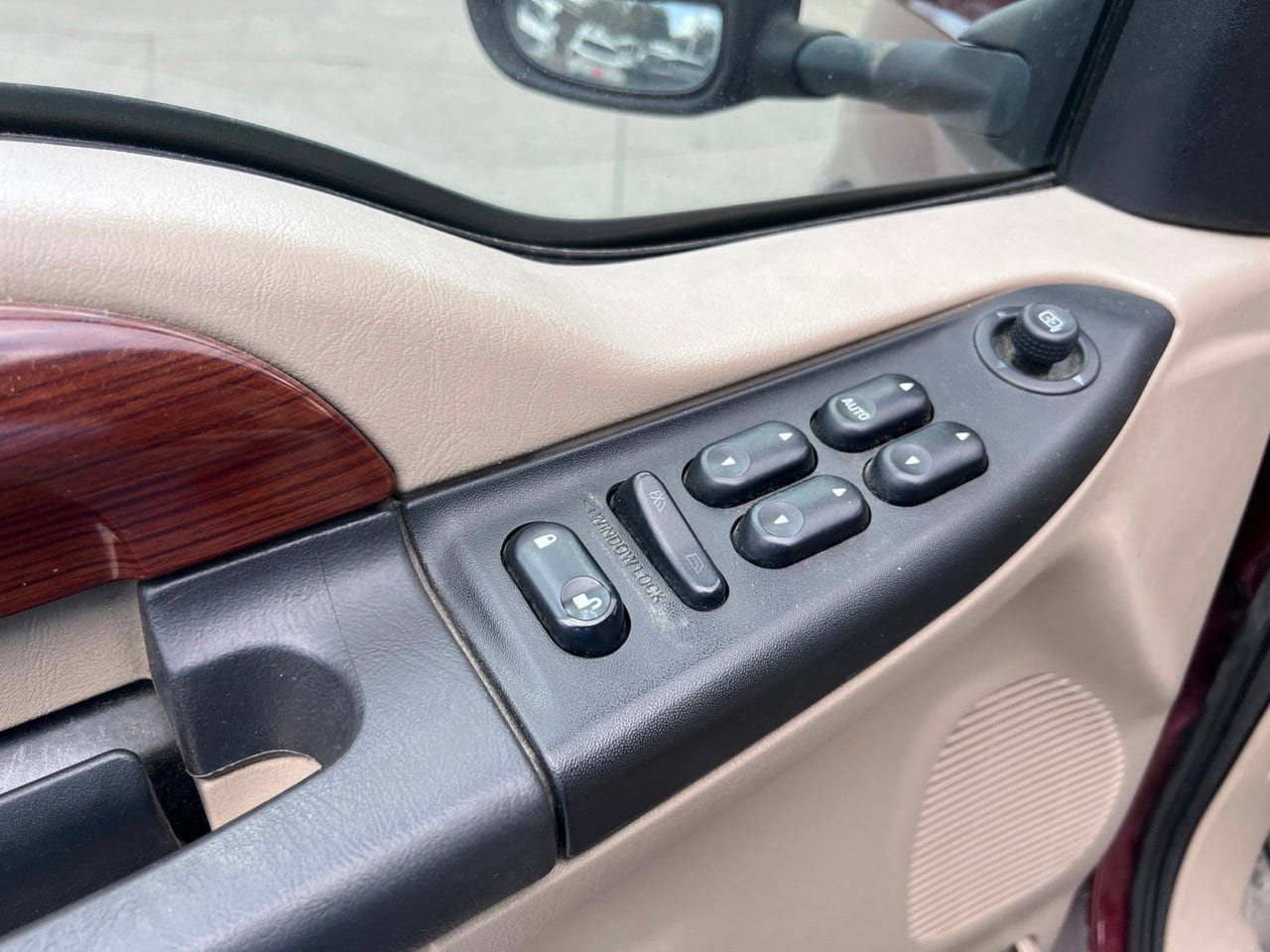 Used 2006 Ford F350 XL AWD/4WD image 12