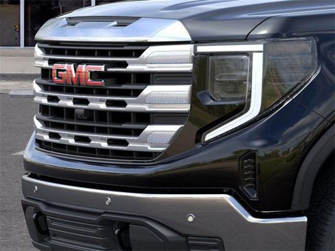 New 2026 GMC Sierra 1500 SLE w/ Preferred Package image 13