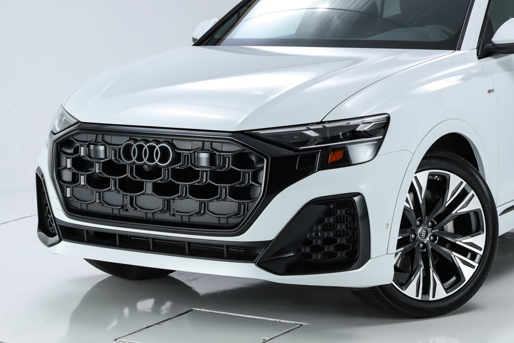 Used 2026 Audi Q8 Premium Plus AWD/4WD image 45