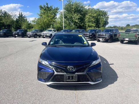 Used 2022 Toyota Camry XSE FWD image 2