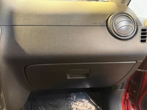 Used 2011 Suzuki SX4 AWD Hatchback image 25