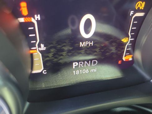 Used 2022 Jeep Wrangler Sport AWD/4WD image 29