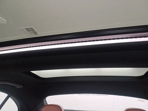 Used 2025 Mercedes-Benz C 300 Sedan image 25
