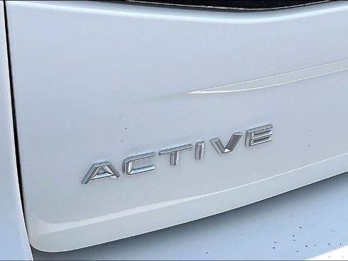 Certified 2025 Ford Expedition Active AWD/4WD image 3