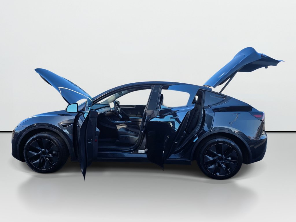 Used 2025 Tesla Model Y Long Range RWD image 10