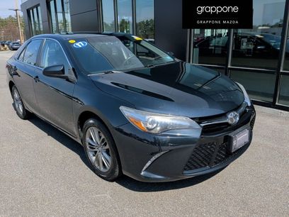 Used 2017 Toyota Camry SE w/ Moonroof Package