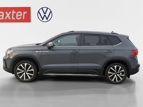 Used 2023 Volkswagen Taos SE image 12
