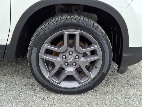 Used 2023 Honda Passport EX-L image 8