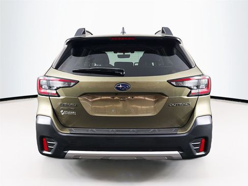 Used 2022 Subaru Outback Limited AWD/4WD image 10