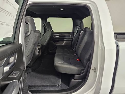 New 2026 RAM 1500 Big Horn w/ Sport Appearance Package AWD/4WD image 33